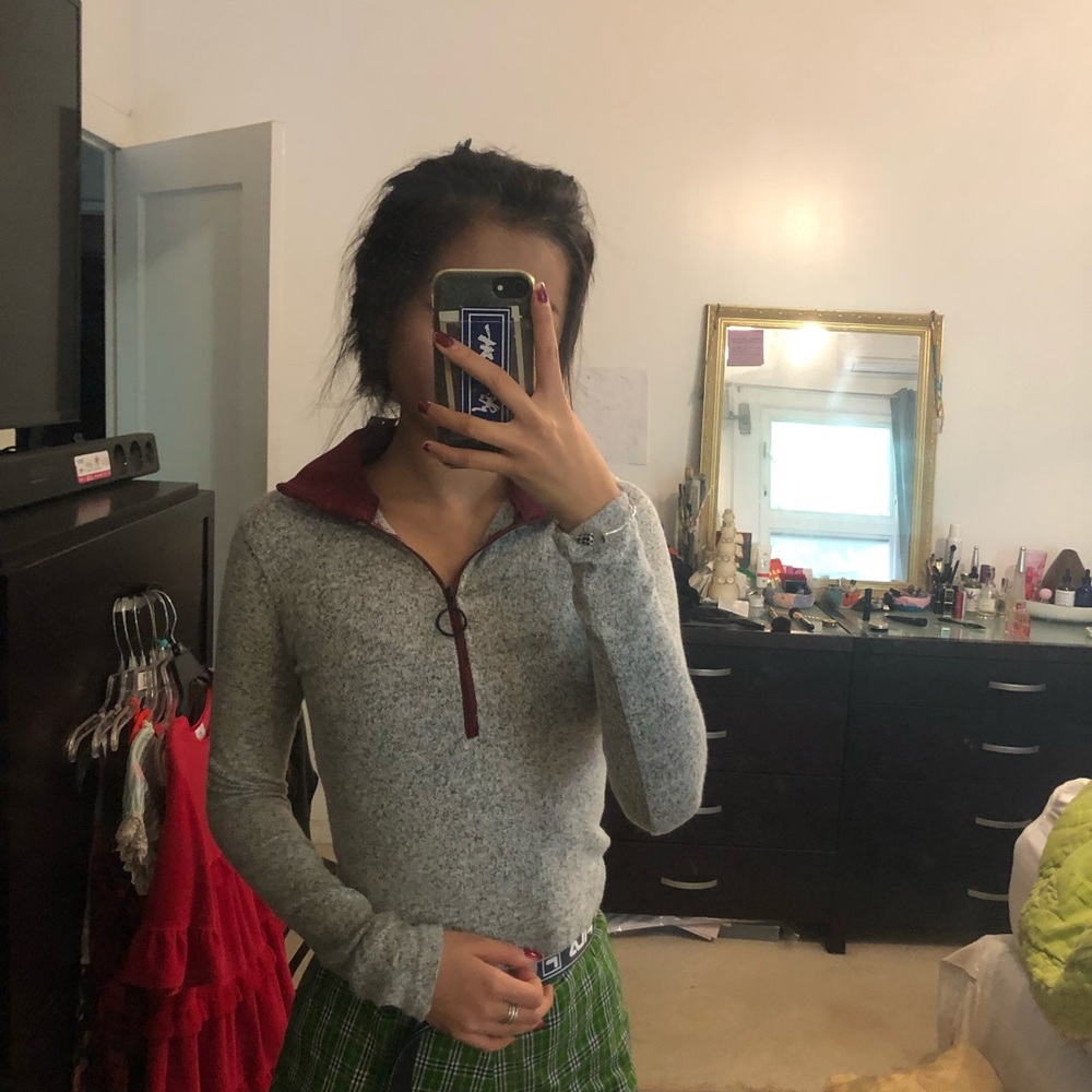 UO longsleeve